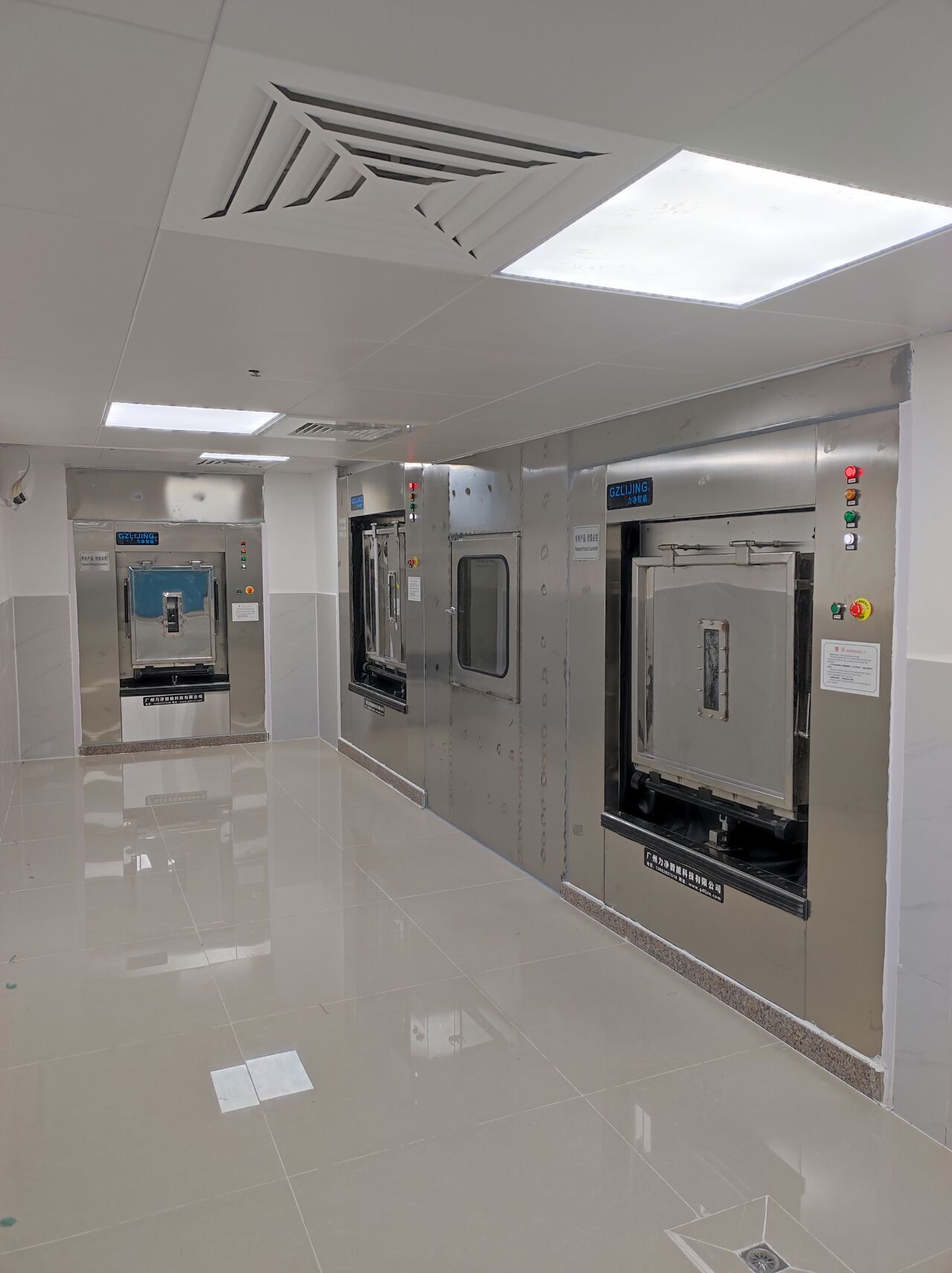 医院卫生标准专用工业洗衣机,洁净更放心(图1) 医院卫生标准专用工业洗衣机,洁净更放心(图1)